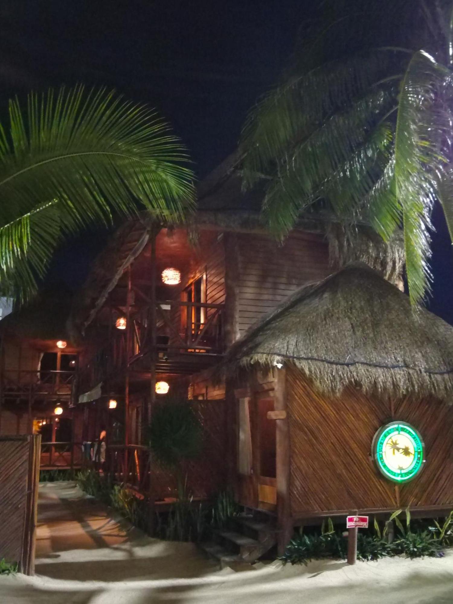 Palmeras De Mahahual Cabanas Экстерьер фото