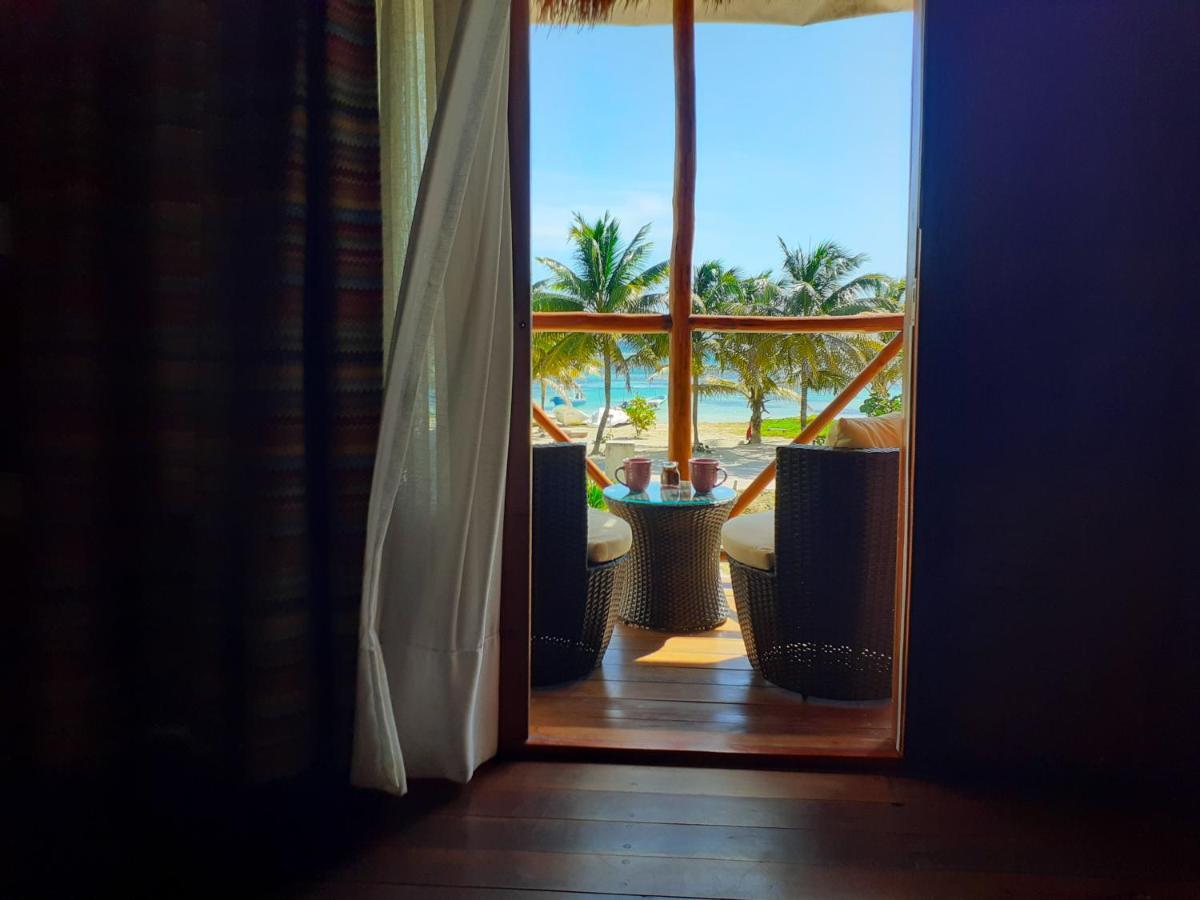 Palmeras De Mahahual Cabanas Экстерьер фото