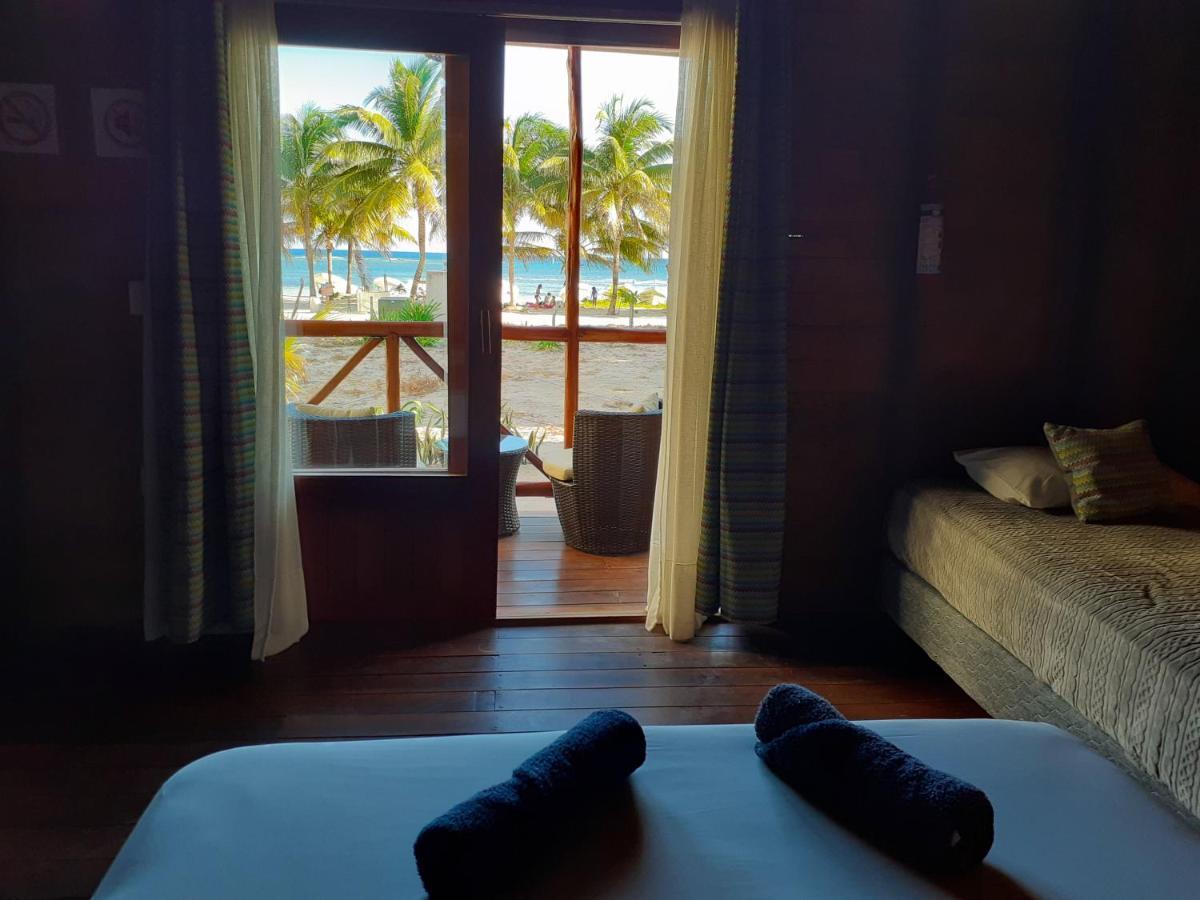 Palmeras De Mahahual Cabanas Экстерьер фото